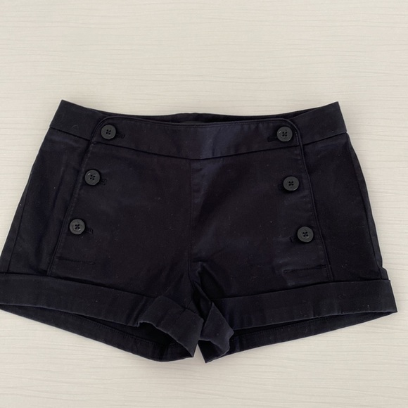 Aritzia assorted shorts - Picture 6 of 7